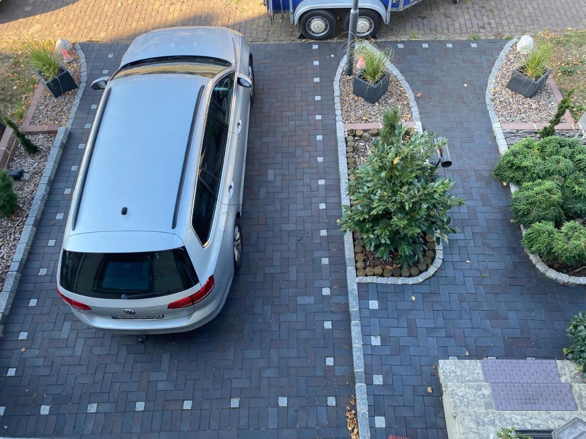 Апартаменти Unter Dem Dach Mit Parkplatz Бремен Екстер'єр фото
