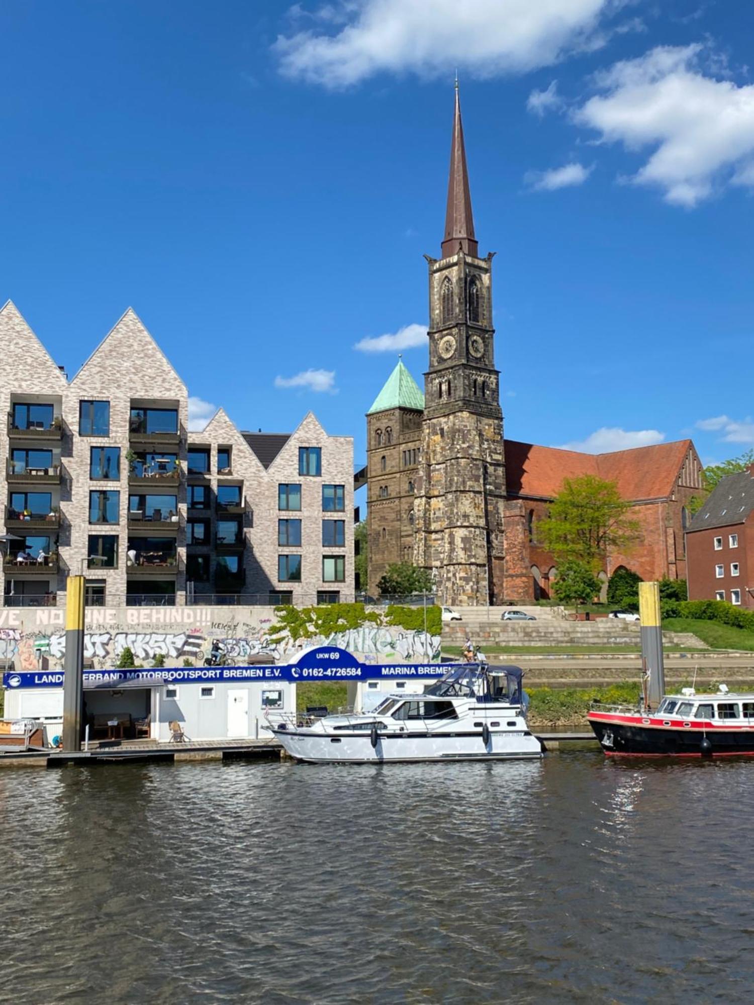 Апартаменти Unter Dem Dach Mit Parkplatz Бремен Екстер'єр фото